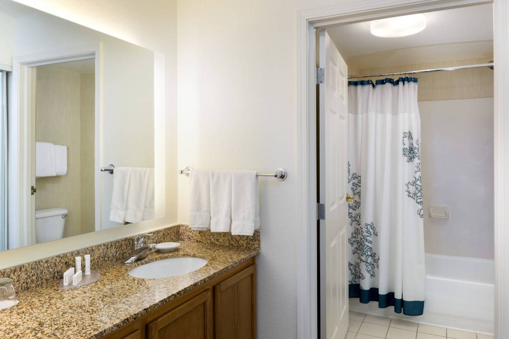 Suite Bathroom