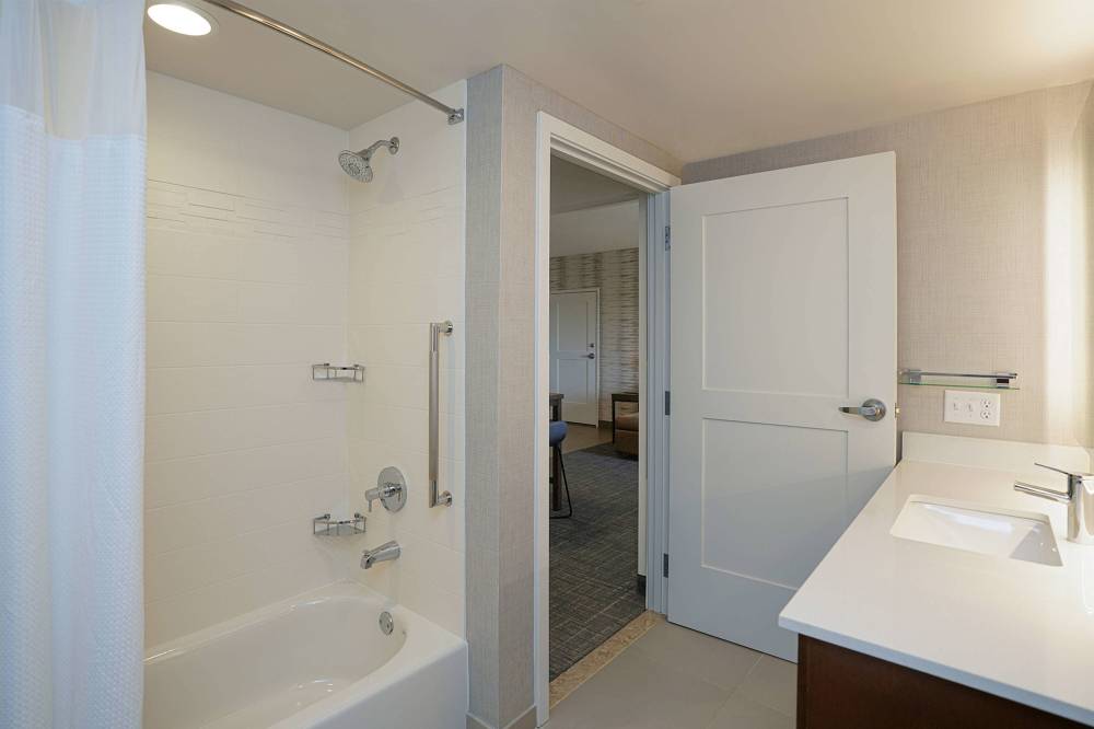 One-Bedroom Suite - Bathroom