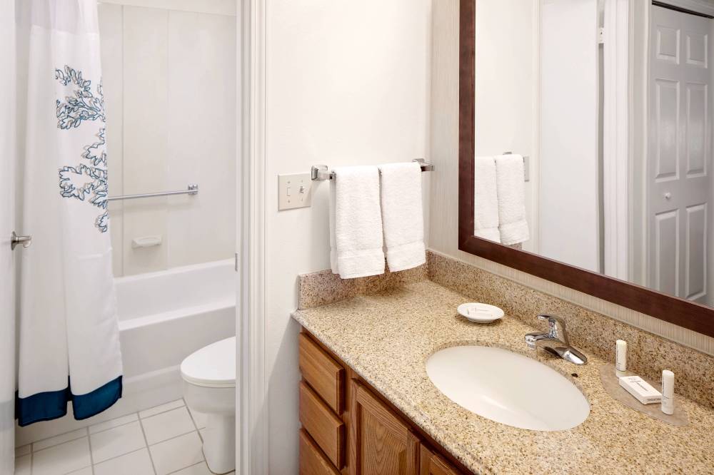 Suite Bathroom