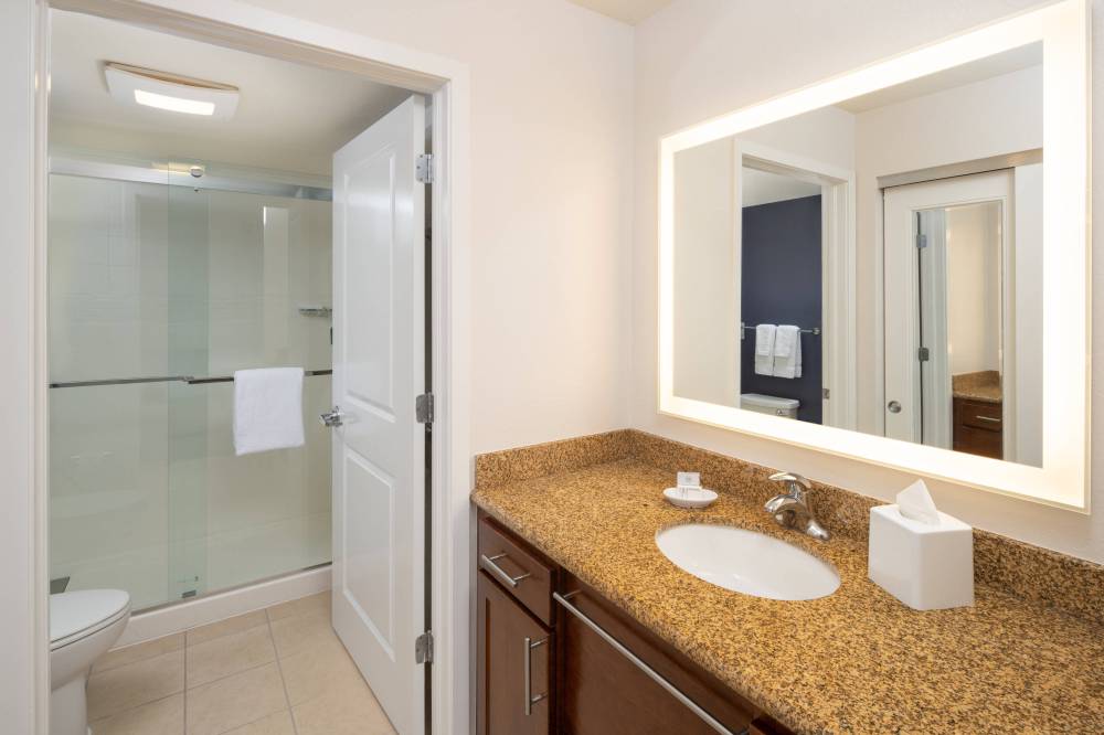 Suite -Bathroom