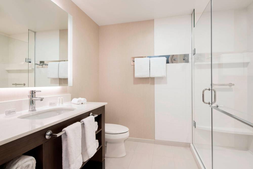 Two-Bedroom Suite Guest Bathroom with Tub