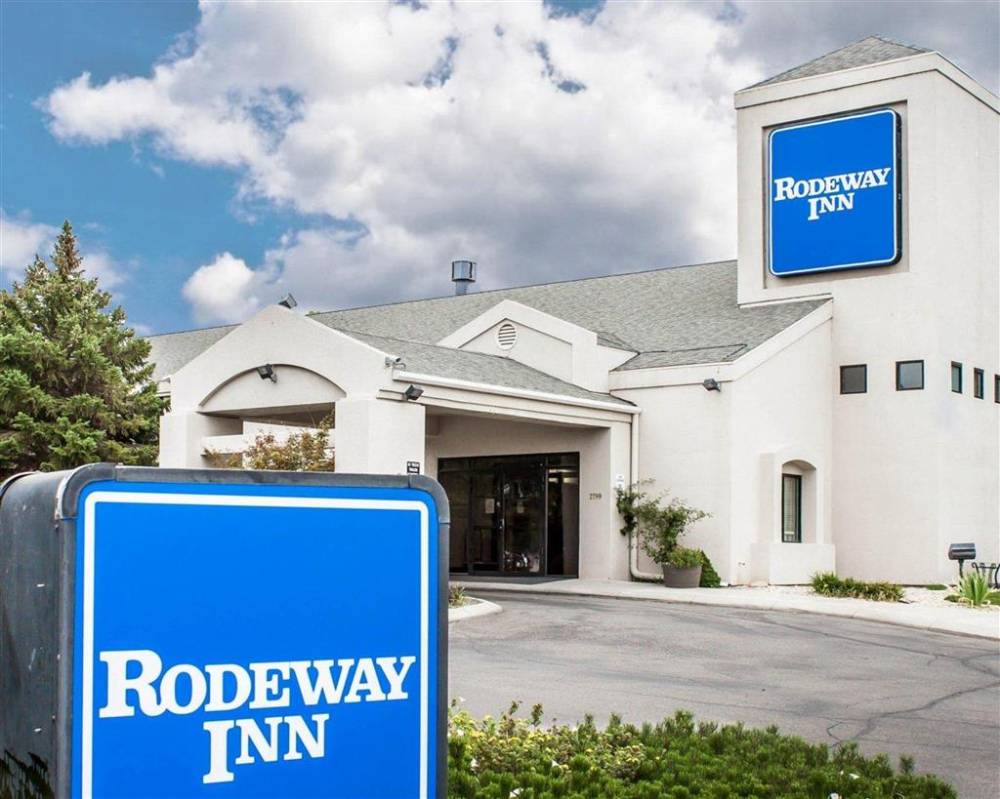 Rodeway Inn Airport 4