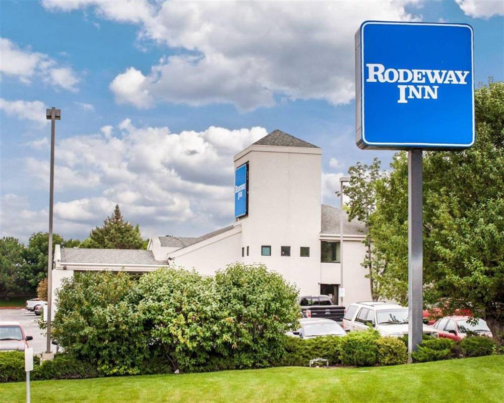 Rodeway Inn Airport 3