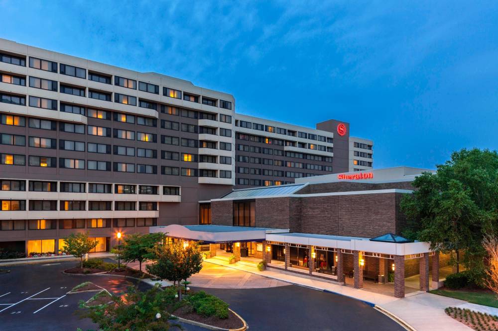 Sheraton Norfolk Waterside Hotel 4