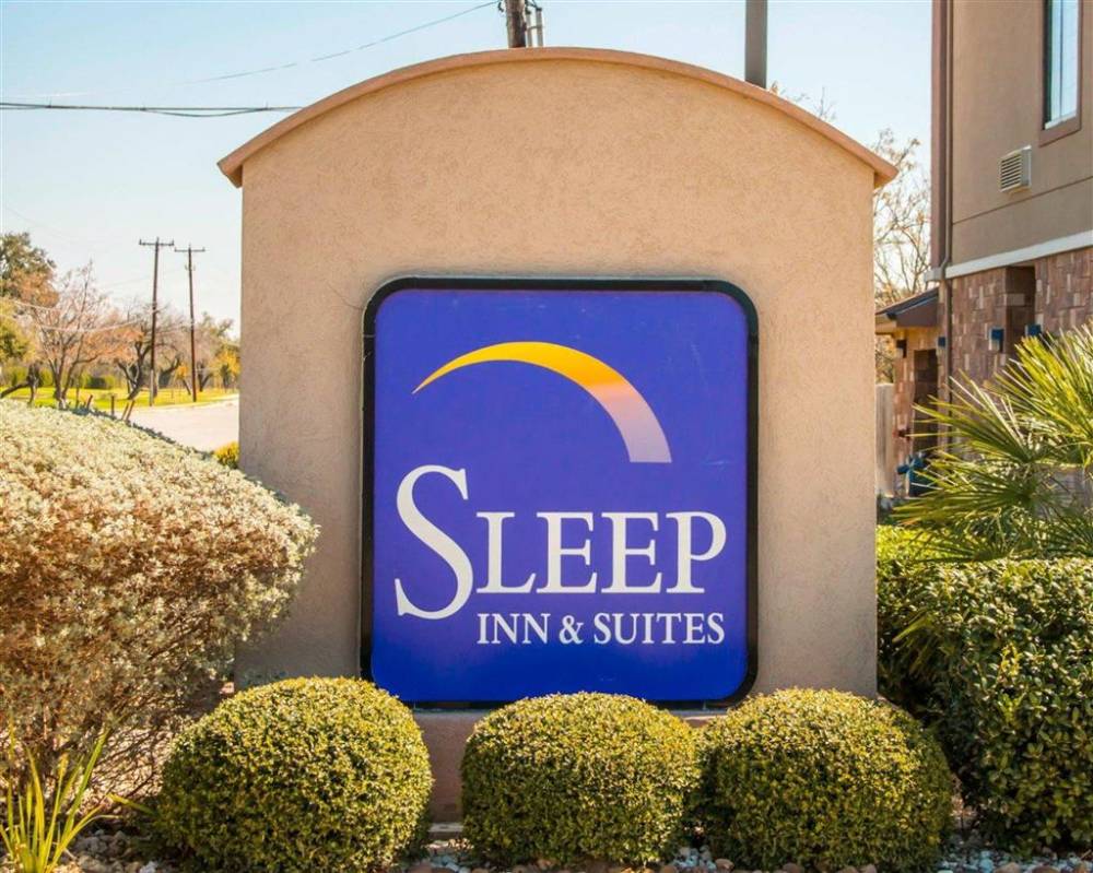 Sleep Inn And Suites At Six Flags 4