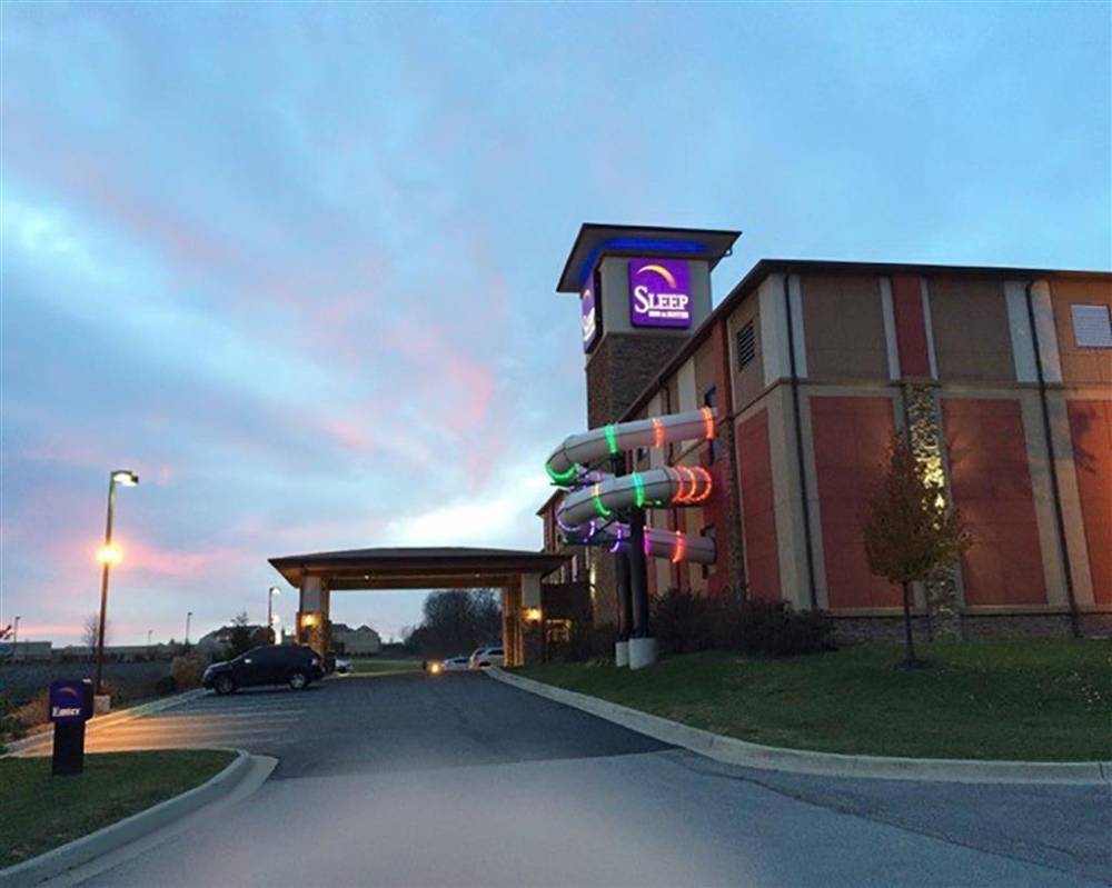 Night view of hotel