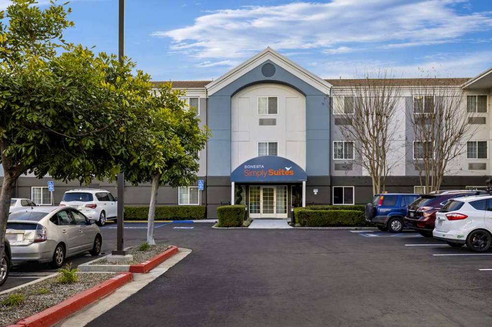 Sonesta Simply Suites Irvine East Foothill 5