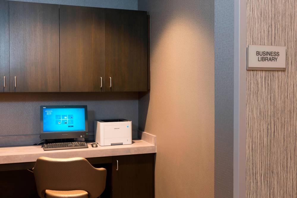 Springhill Suites By Marriott Cleveland Independence 2