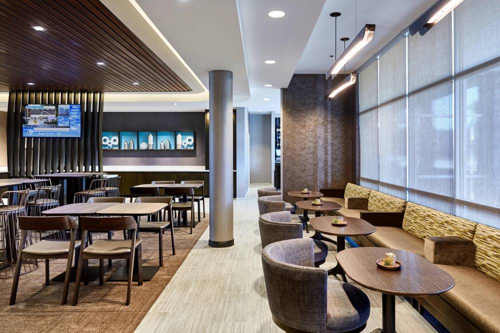 Springhill Suites By Marriott Cleveland Independence 5