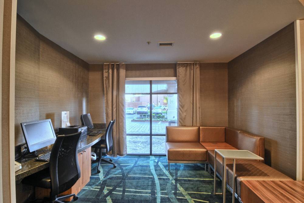 Springhill Suites By Marriott Detroit Southfield 2