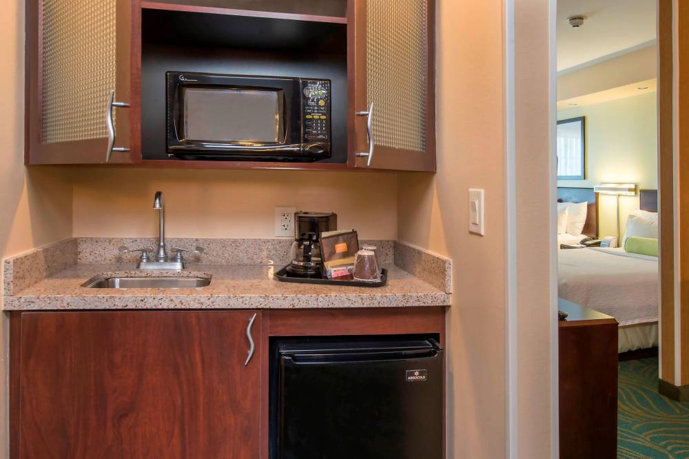 Suite Kitchenette