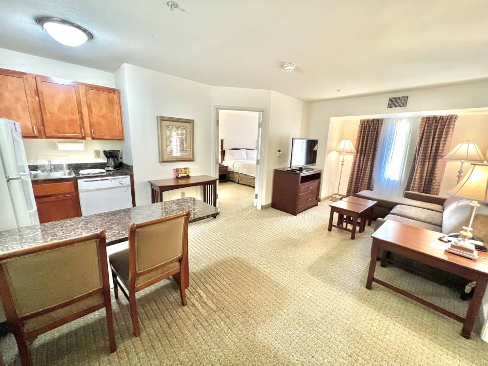 Staybridge Suites Detroit - Novi 3