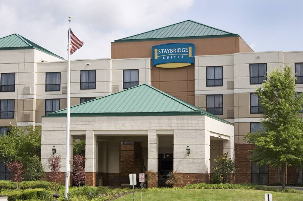 Staybridge Suites Poplar Ave E 8