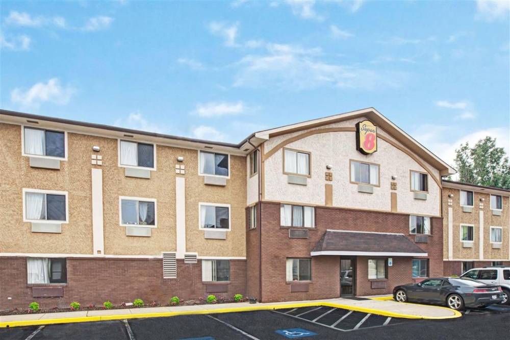 Super 8 By Wyndham Baltimore/essex Area 2