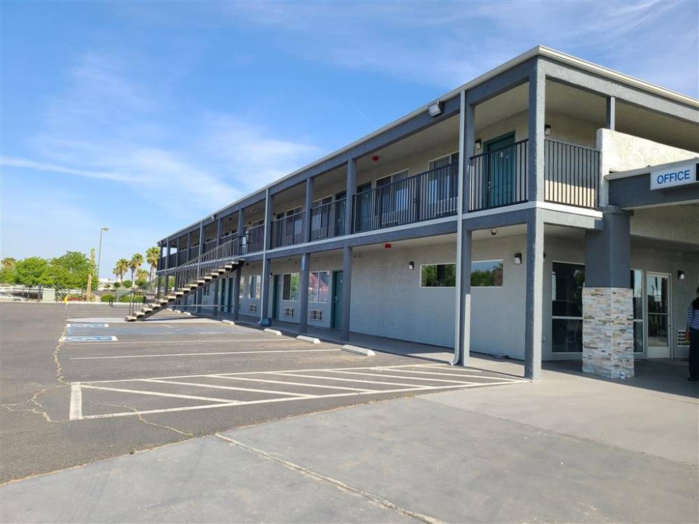 Surestay Hotel By Best Western Chowchilla Yosemite 2