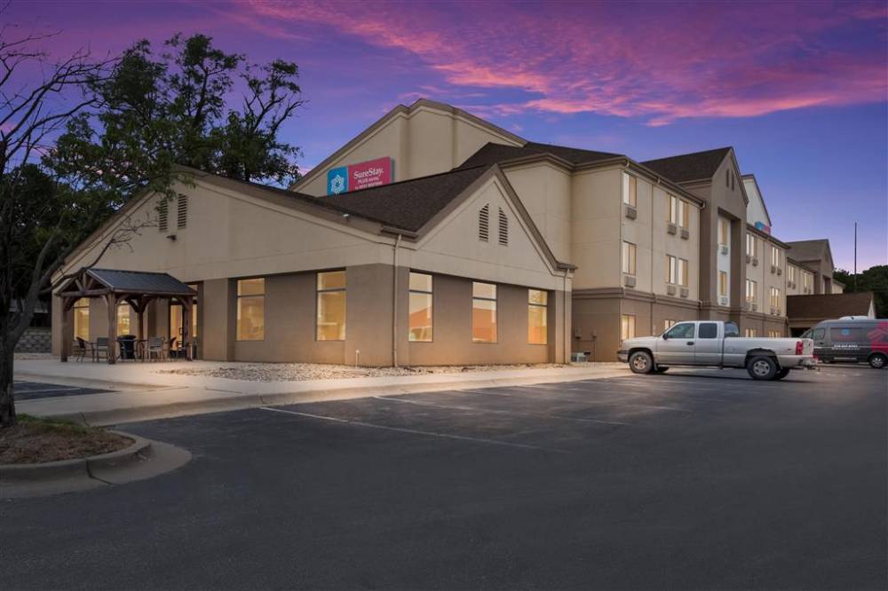 SureStay Plus by Best Western Coralville Iowa City