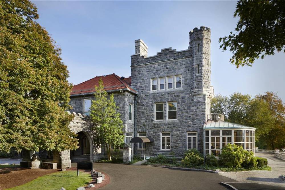 Tarrytown House Estate 4