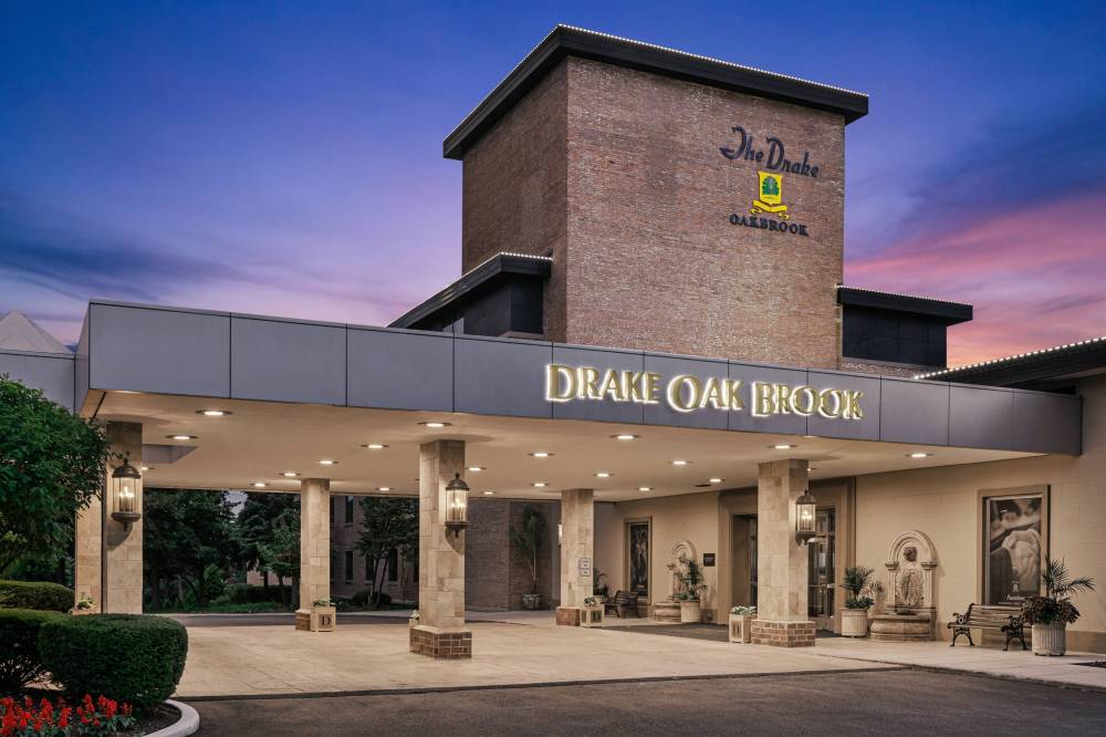 The Drake Oak Brook Autograph Collection 8