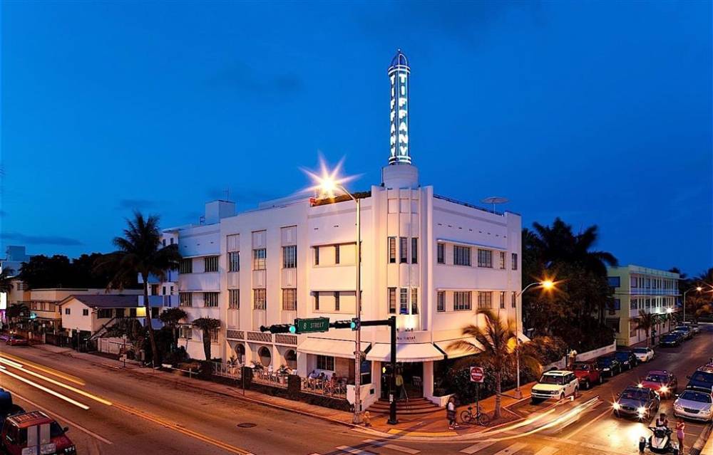 The Hotel Collins Avenue