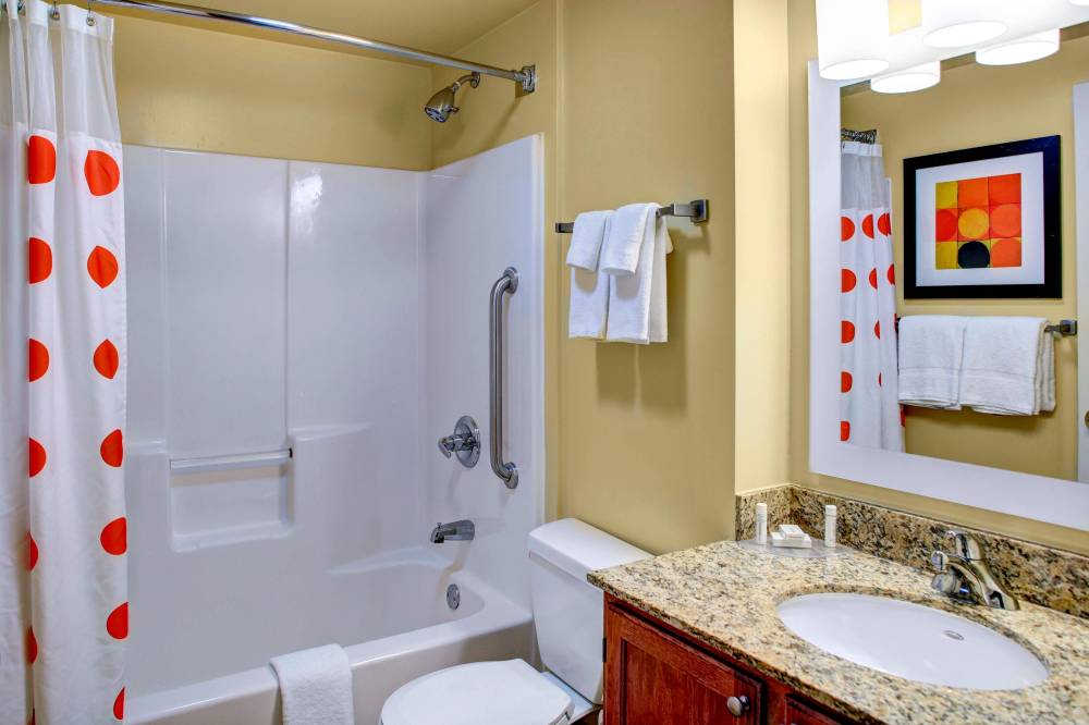 Studio Suite Bathroom