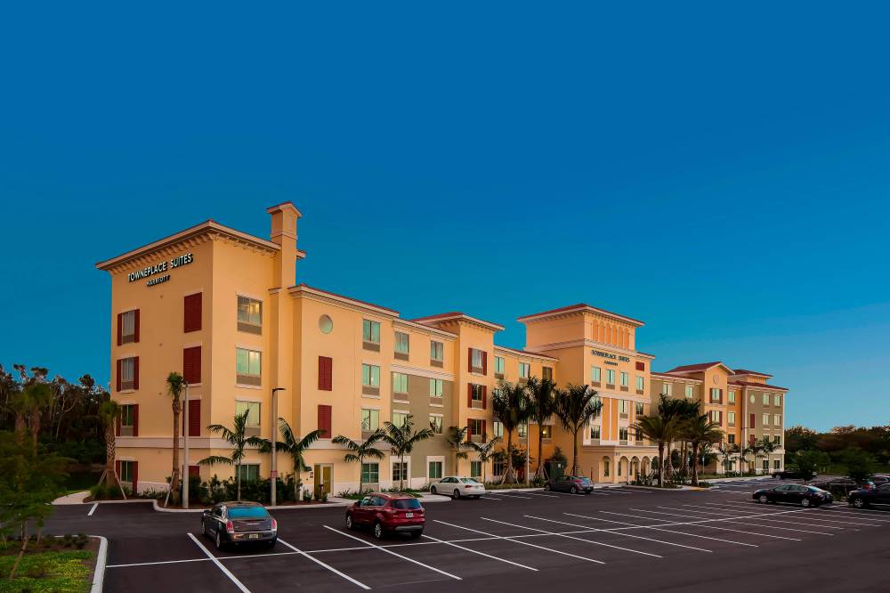 Towneplace Suites By Marriott Fort Myers Estero 3