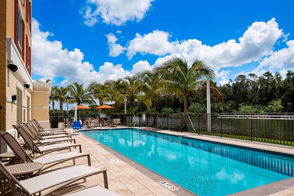 Towneplace Suites By Marriott Fort Myers Estero 7