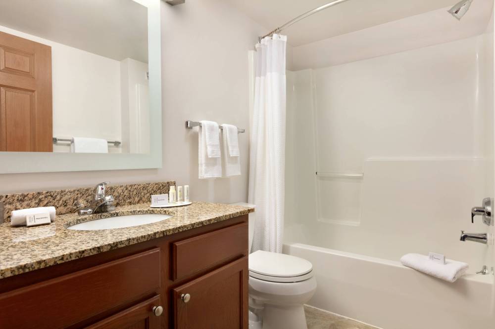 Towneplace Suites By Marriott Gaithersburg 2