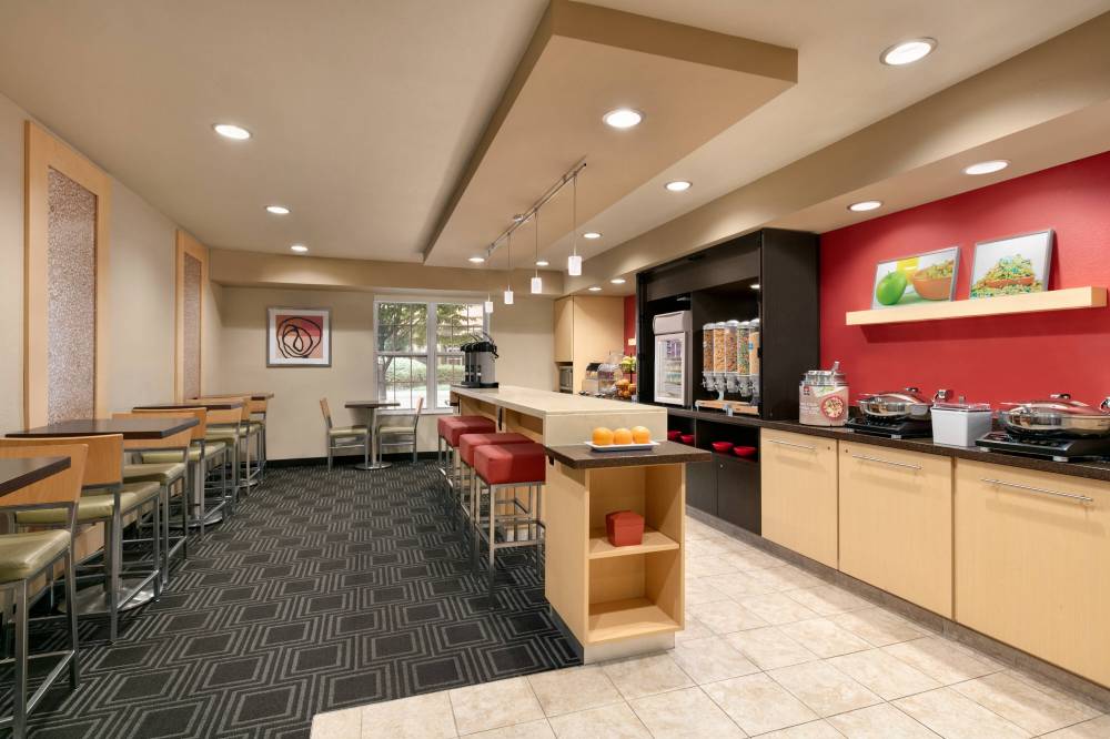 Towneplace Suites By Marriott Gaithersburg 8