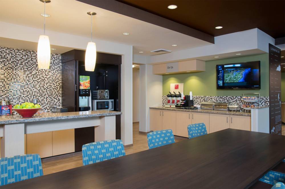 Towneplace Suites By Marriott Lexington South-hamburg Place 8