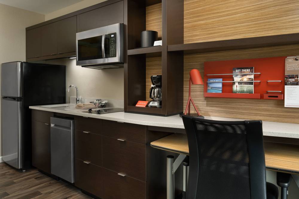 Suite - Kitchenette