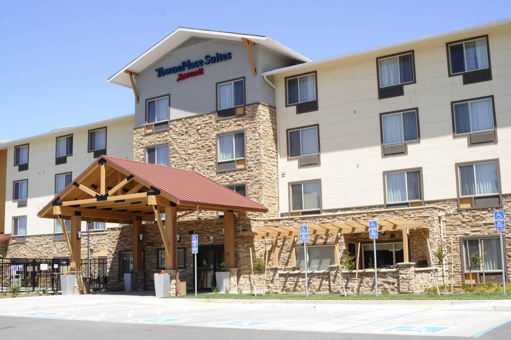 Towneplace Suites By Marriott Redding 3