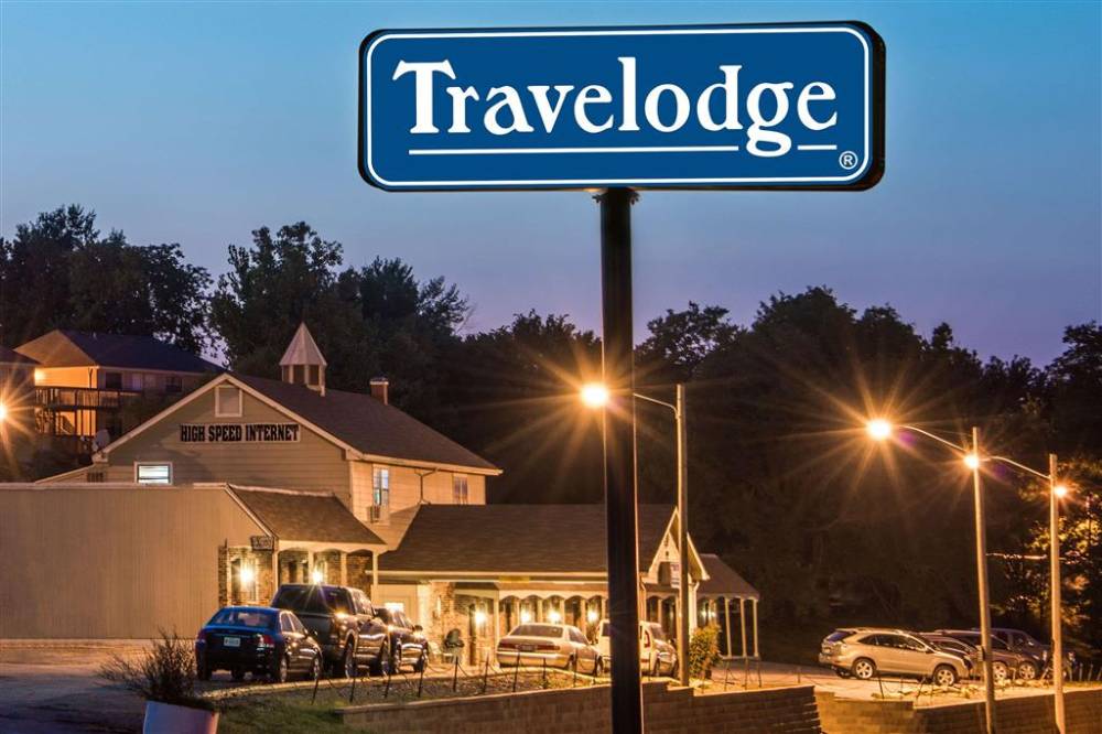 Travelodge Airport Platte City