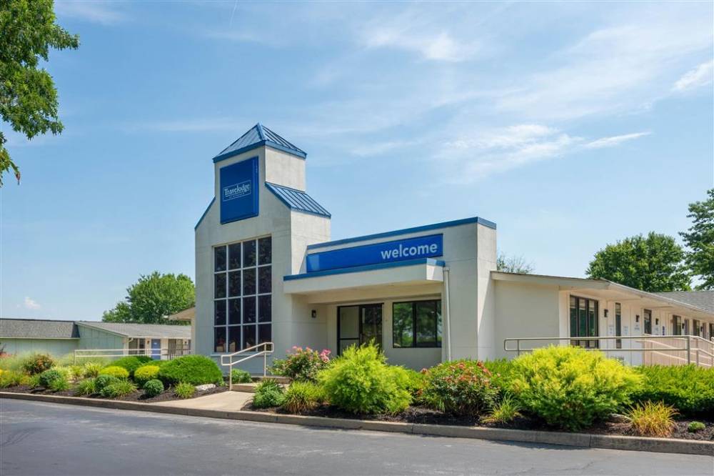 Travelodge By Wyndham Essington / Philadelphia Airport 2