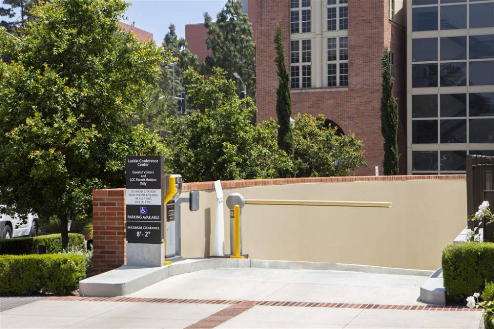 UCLA MRLCC EntranceParkingGarage