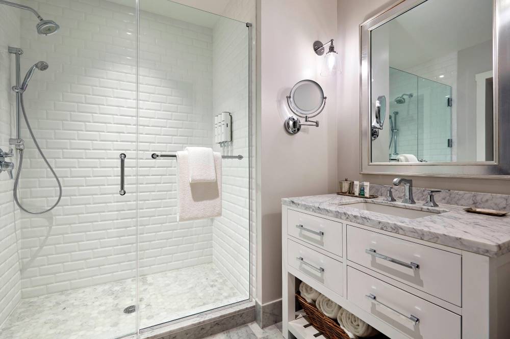 Guest Bathroom – Walk-In Shower