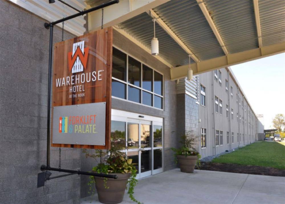 Warehouse Hotel Exterior Picture