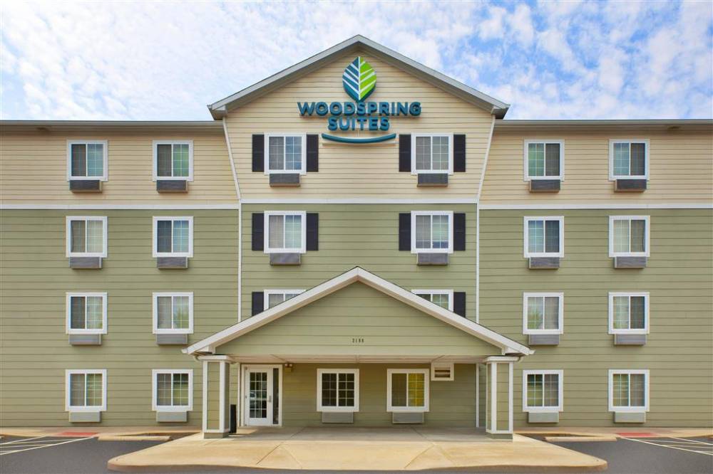 Woodspring Suites St Louis St Charles 2